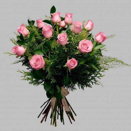 DOCENA DE ROSAS ROSAS TALLO MEDIO