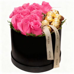 SOMBRERERA CON BOMBONES